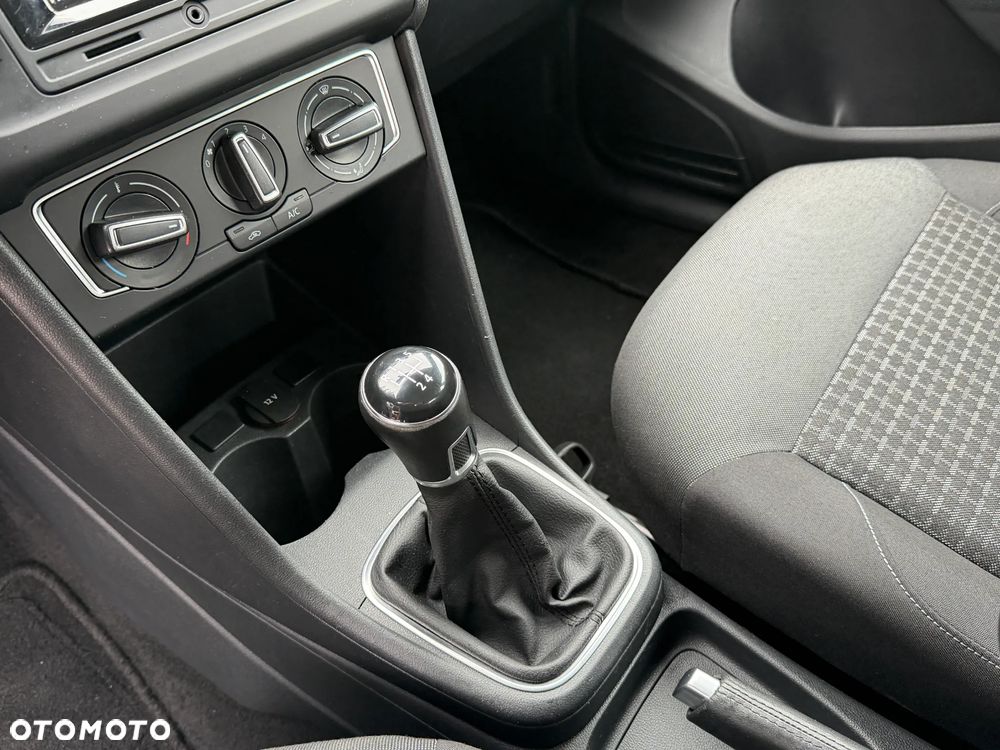 Volkswagen Polo 1.2 TSI Comfortline - 25