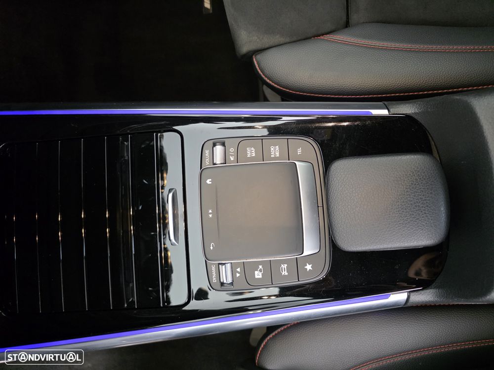 Mercedes-Benz GLA 250 e 8G-DCT AMG Line - 24