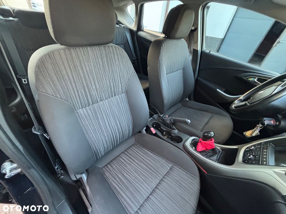 Opel Astra 1.7 CDTI - 10