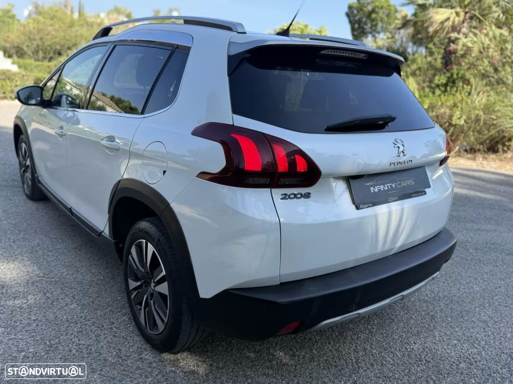 Peugeot 2008 1.2 PureTech Allure EAT6 - 6