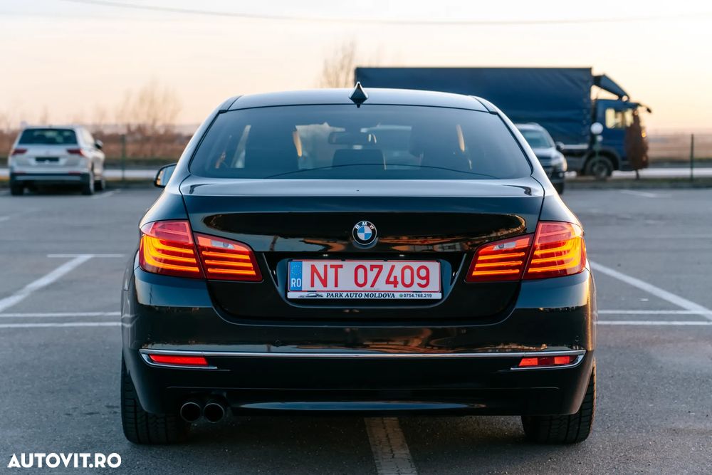 BMW Seria 5 520d Aut. Luxury Line - 25