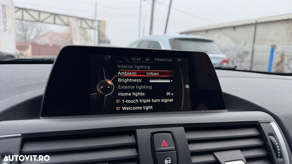 BMW Seria 1 120d Sport-Aut. Urban Line - 27