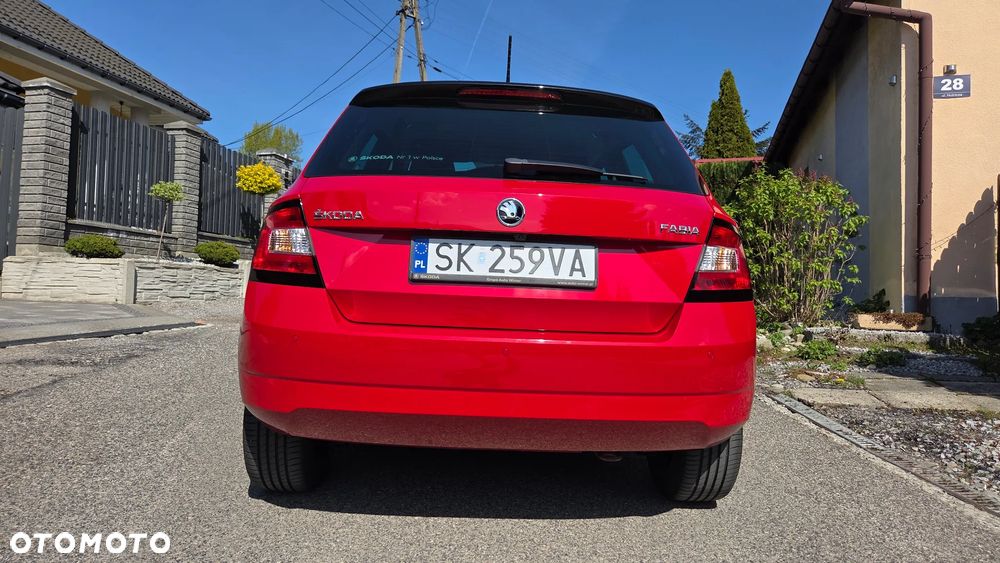 Skoda Fabia 1.0 TSI Style Color DSG - 38