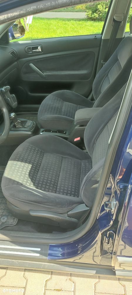 Volkswagen Passat 1.9 TDI - 11