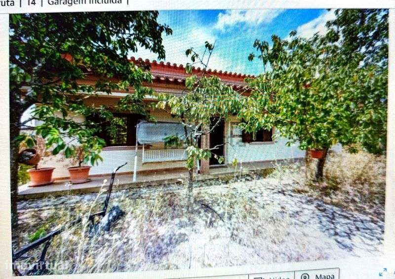 Moradia T4 com 1 casa independente e terreno, com piscina - Grande imagem: 4/9