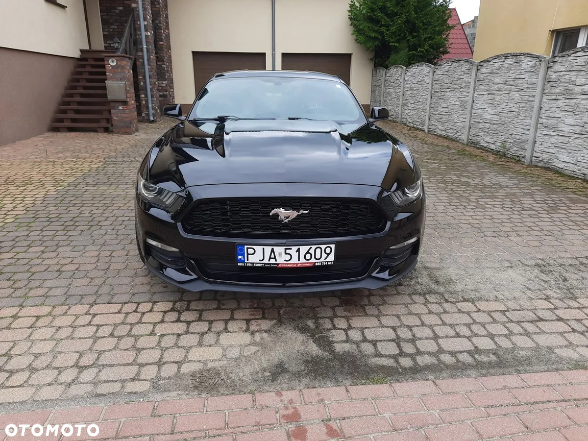 Ford Mustang - 2