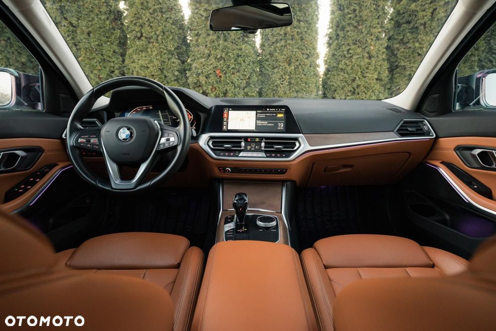 BMW Seria 3 320d Luxury Line - 11
