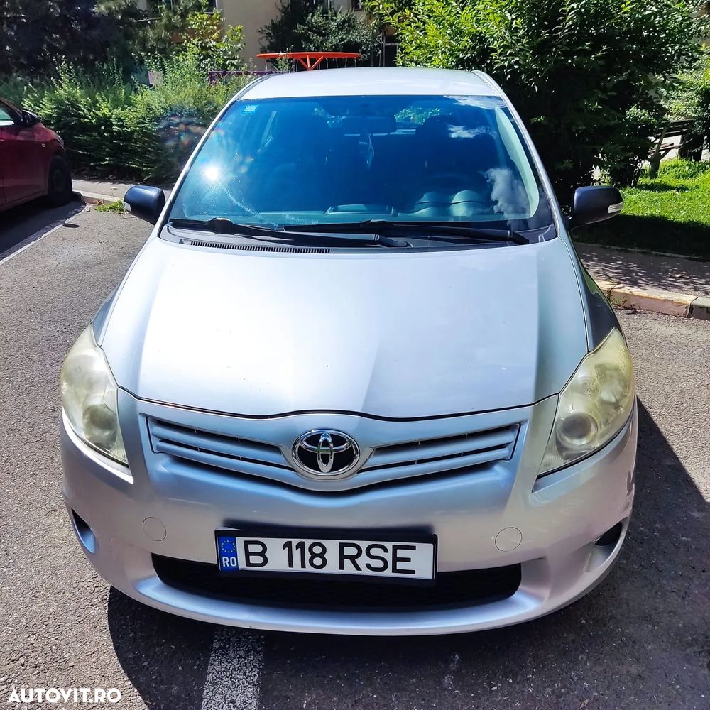 Toyota Auris 1.3 Dual VVT-i Executive - 5