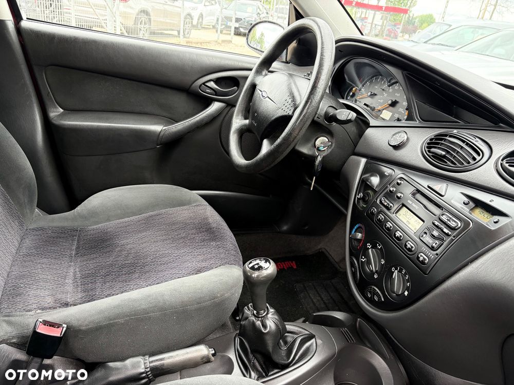 Ford Focus - 12
