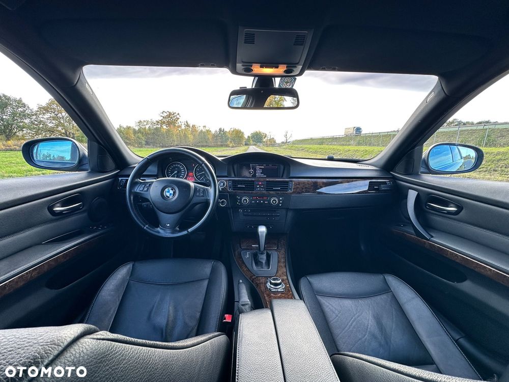 BMW Seria 3 335i xDrive - 14