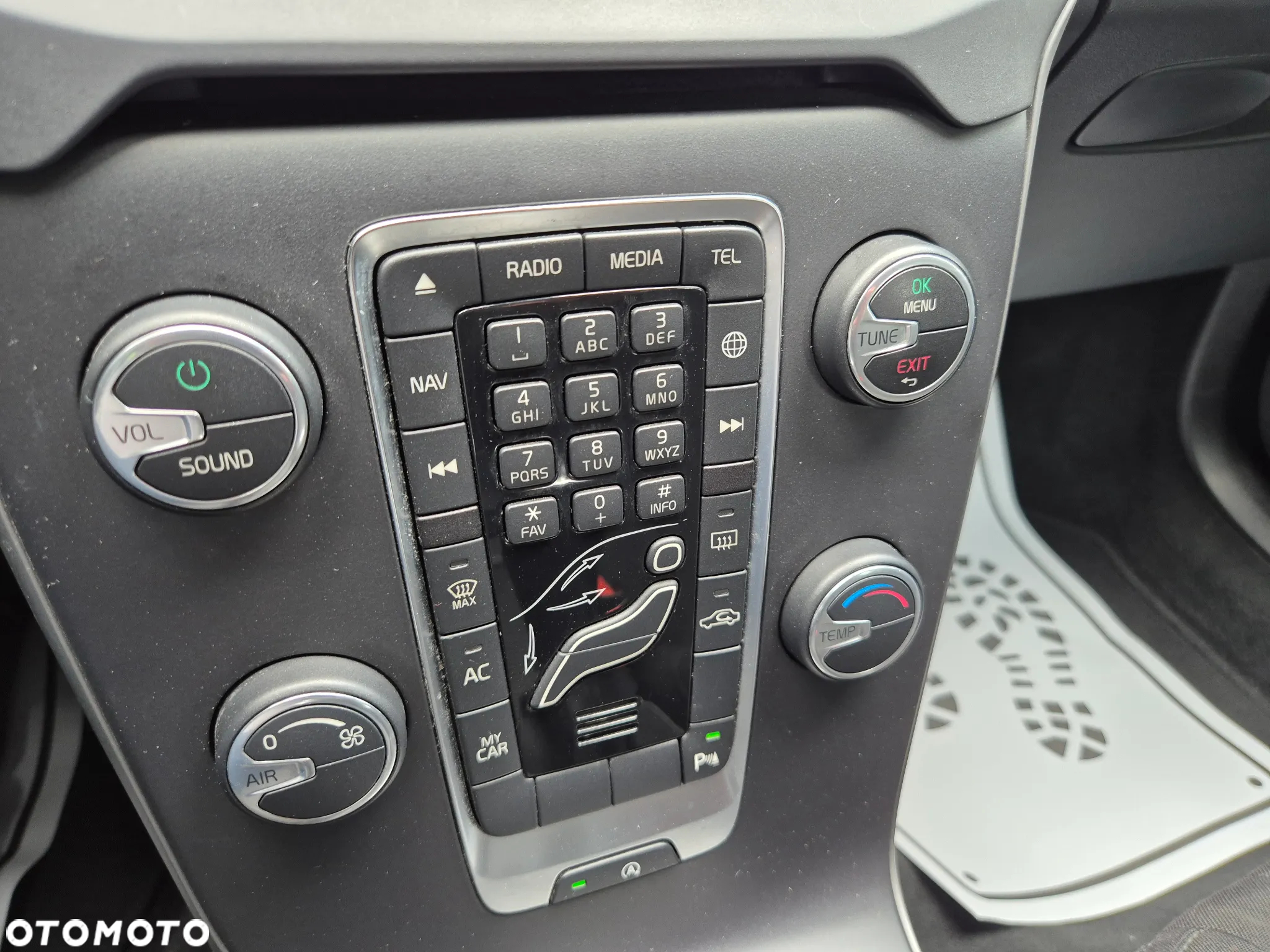 Volvo V40 D2 Kinetic - 11