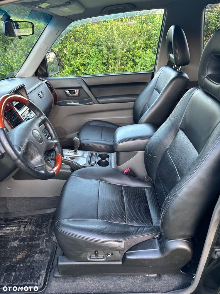 Mitsubishi Pajero 3.2 DID 5os (lea) - 19