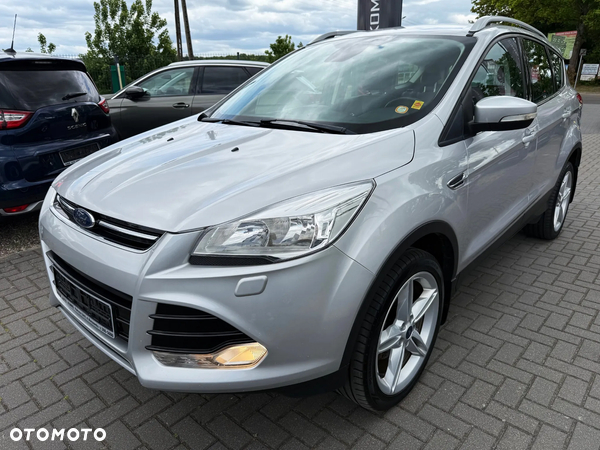 Ford Kuga 1.5 EcoBoost 2x4 Titanium