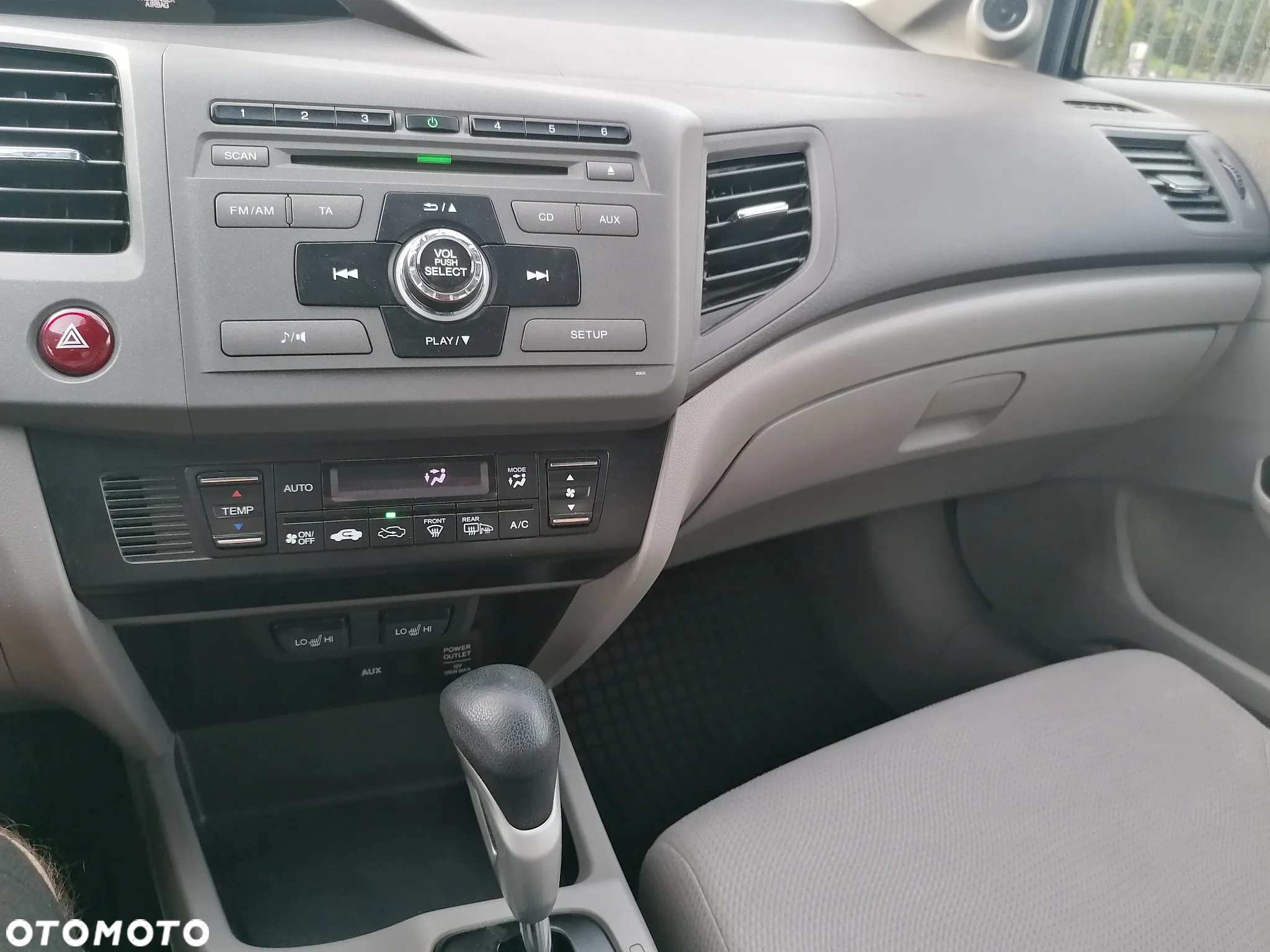 Honda Civic 1.8 Comfort - 21