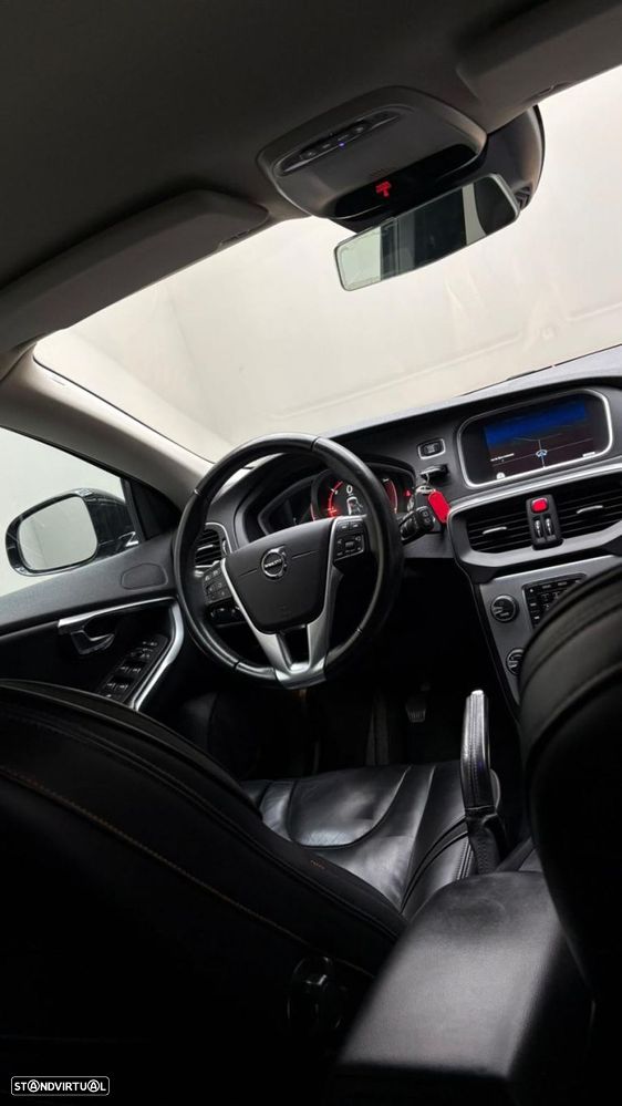 Volvo V40 D2 Ocean Race - 17