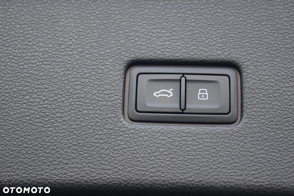 Audi RS Q8 TFSI Quattro Tiptronic - 37