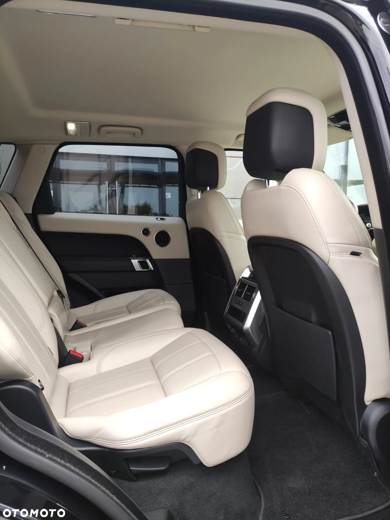 Land Rover Range Rover Sport S 3.0 SD V6 HSE - 16