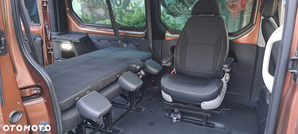 Renault Trafic 1.6 dCi - 10