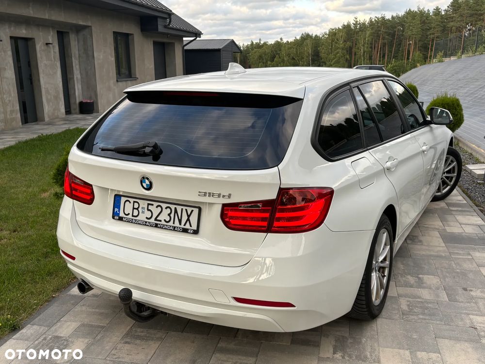 BMW Seria 3 318d Blue Performance Sport Line - 3
