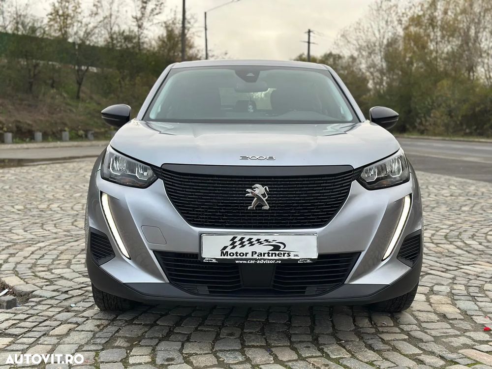 Peugeot 2008 1.2 L PureTech STT Allure - 11