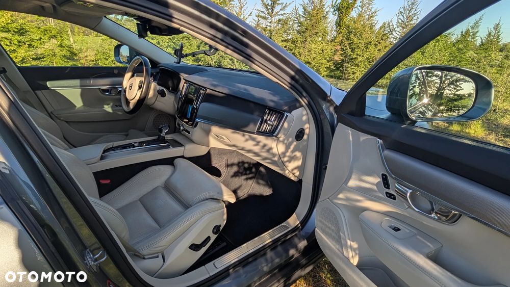 Volvo V90 Cross Country D4 AWD - 16