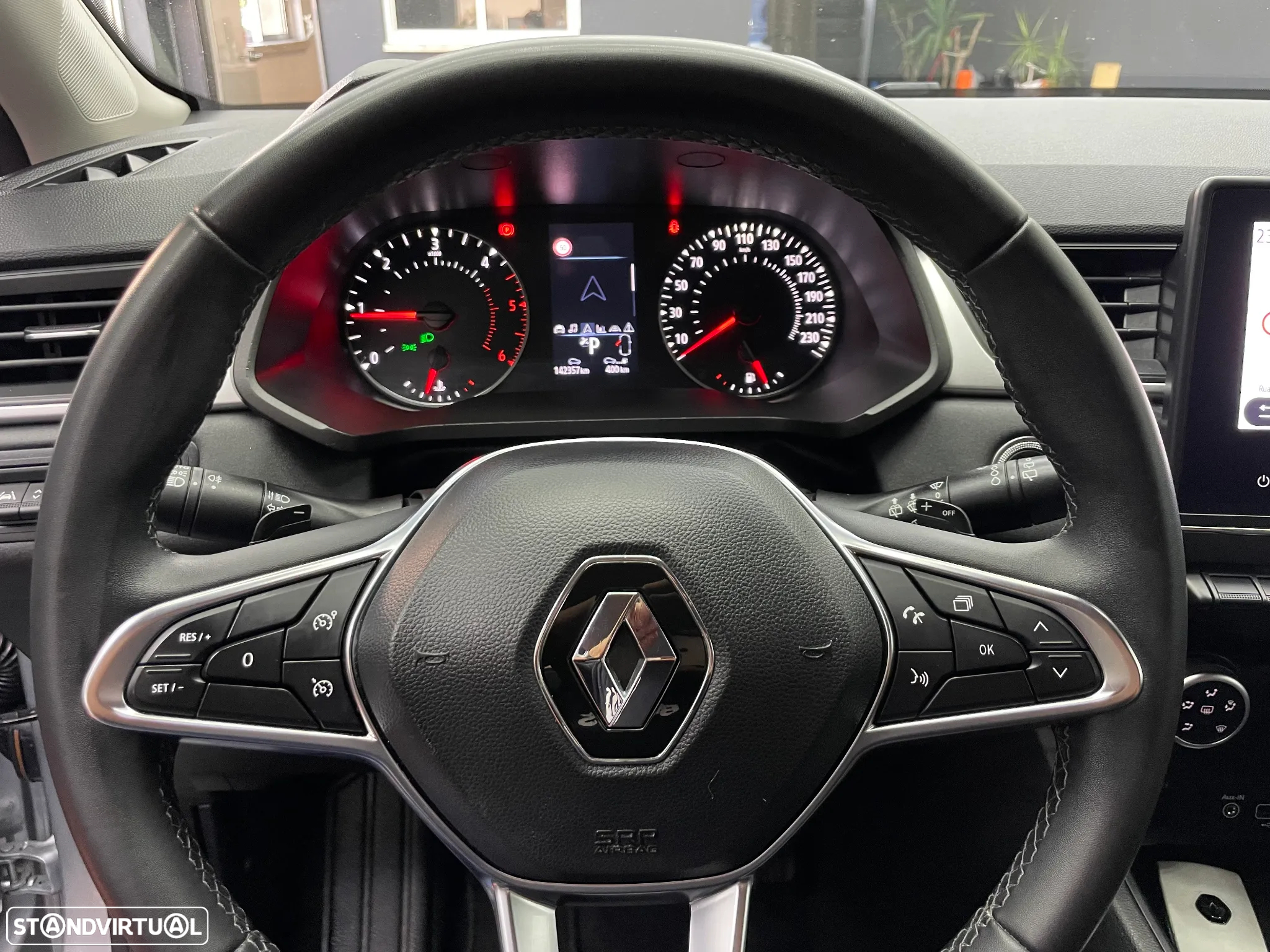 Renault Captur BLUE dCi 115 EDC INTENS - 8