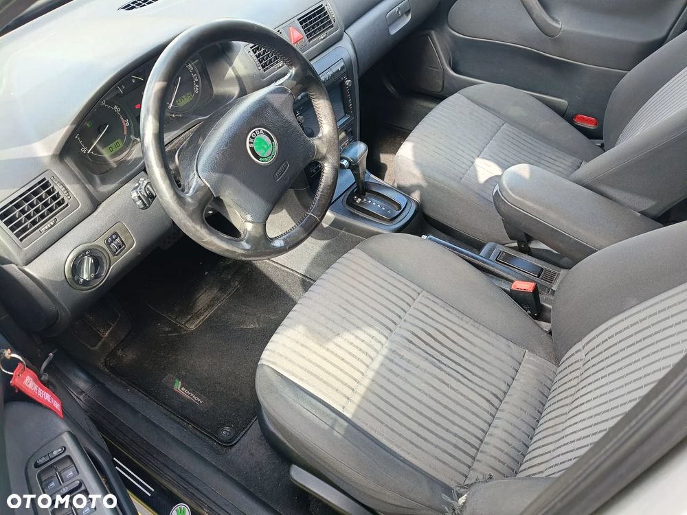 Skoda Octavia - 3