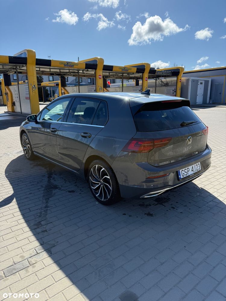 Volkswagen Golf 1.5 eTSI EVO R-Line DSG - 4