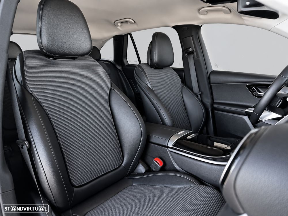 Mercedes-Benz GLC 300 e 4Matic 9G-TRONIC Avantgarde Advanced - 4
