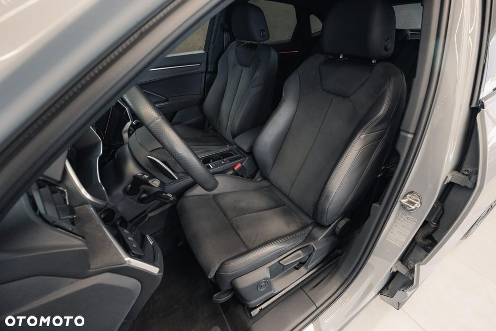 Audi RS Q3 Sportback - 13