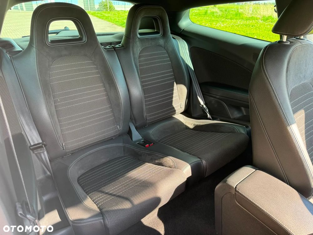 Volkswagen Scirocco 2.0 TDI - 9
