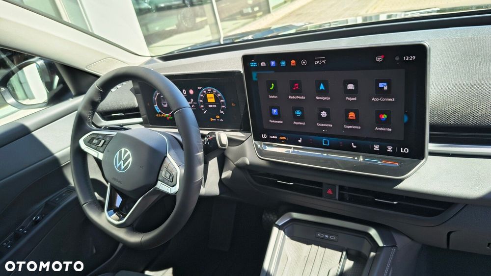 Volkswagen T-Roc - 29