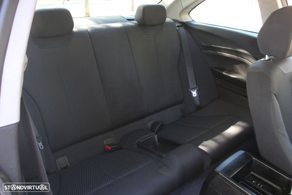 BMW 218 d Coupe Line Sport - 34