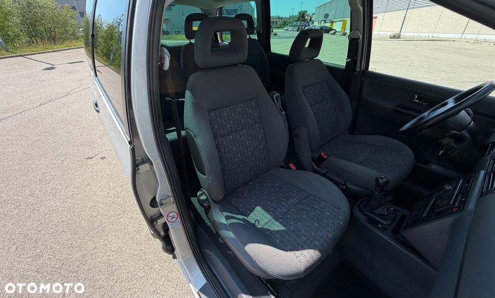 Volkswagen Sharan 1.9 TDI Comfortline - 20