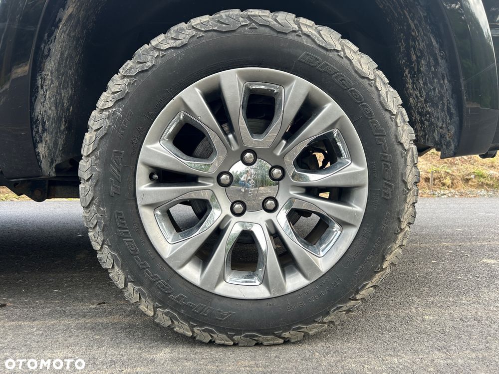 Dodge RAM 5.7 4x4 - 38