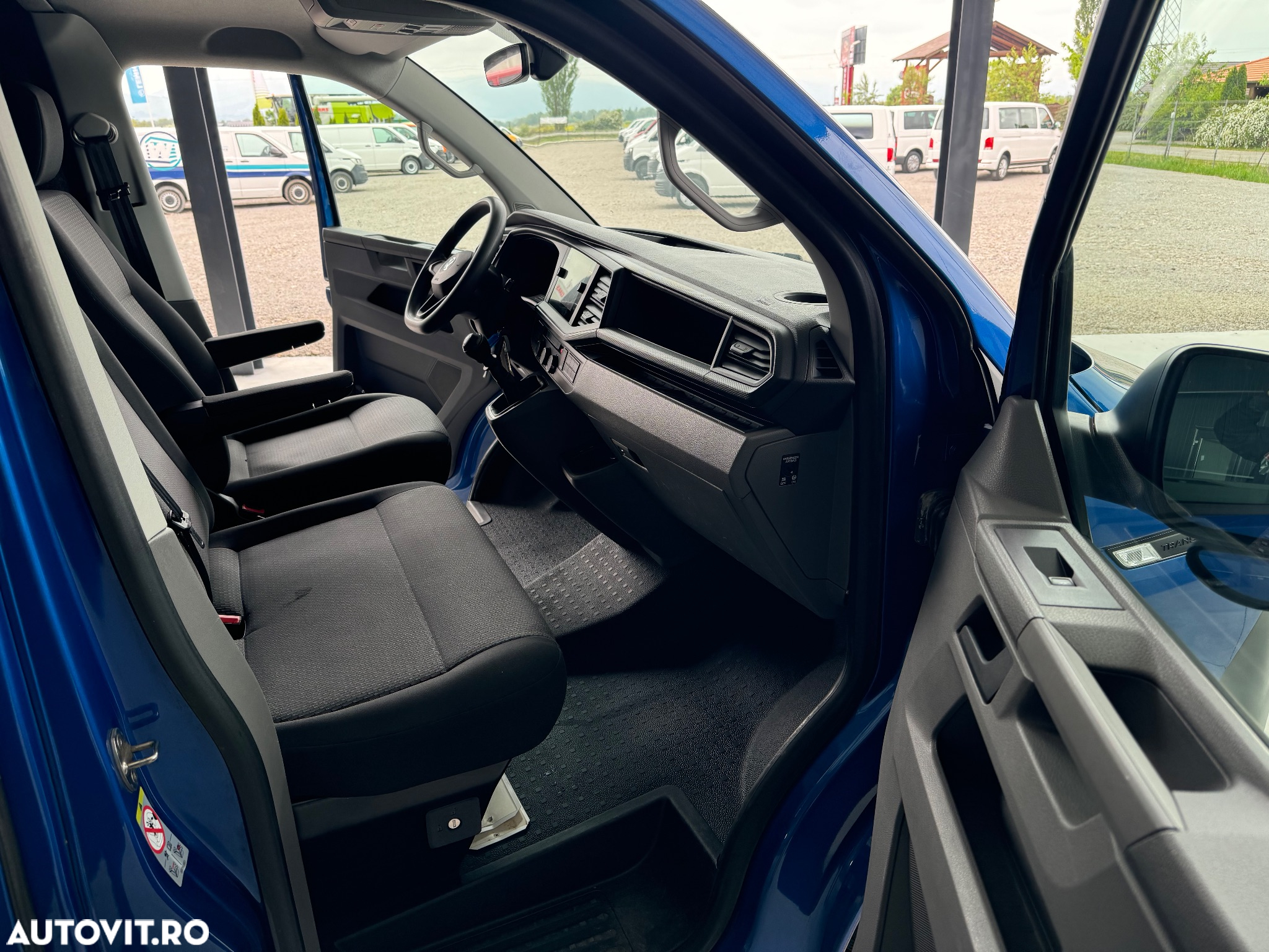 Volkswagen Transporter T6.1 - 16