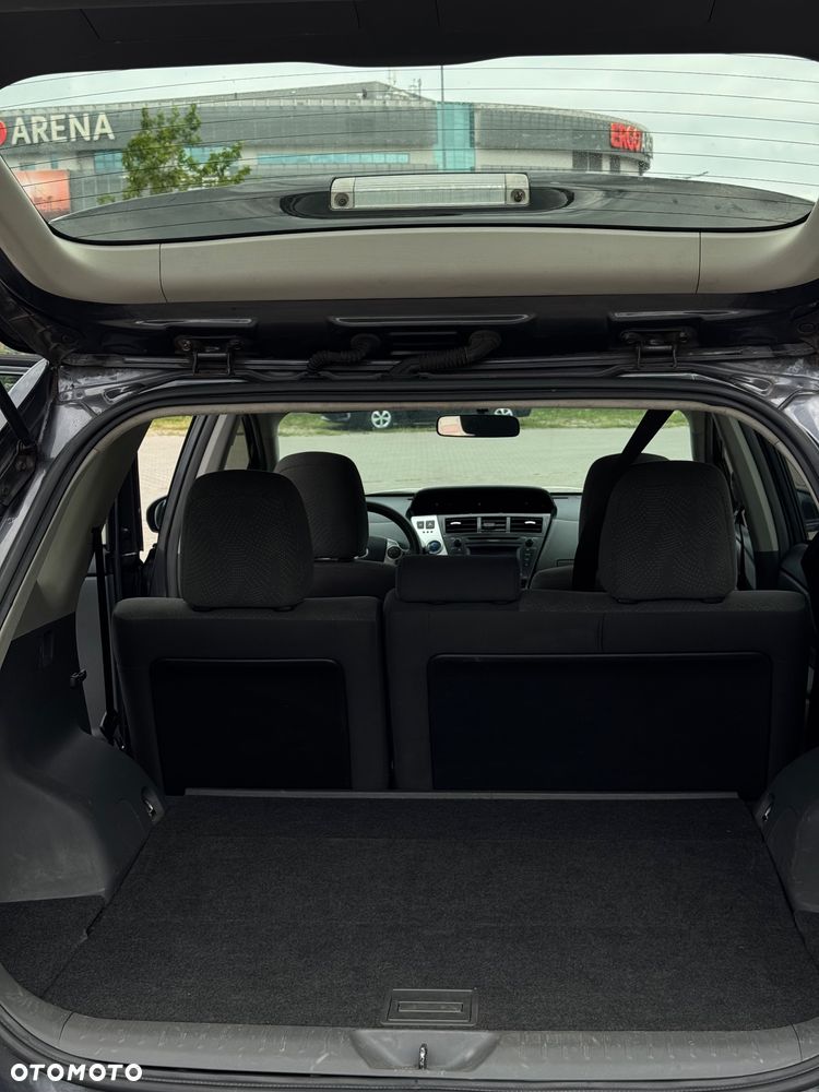Toyota Prius+ - 5