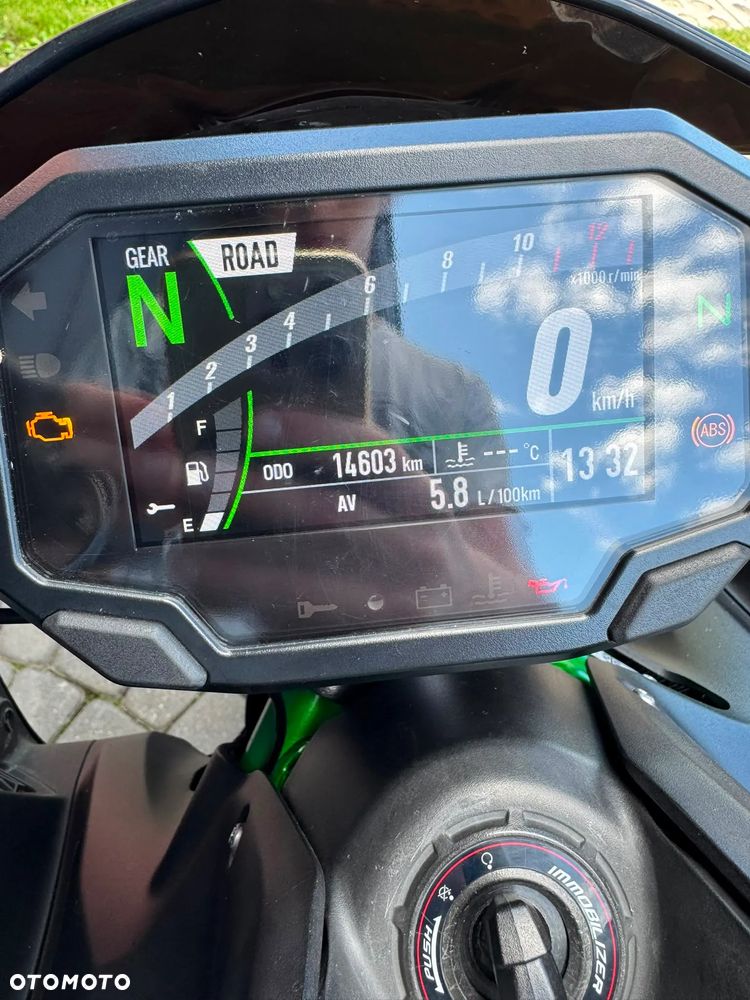 Kawasaki Z 900 - 10