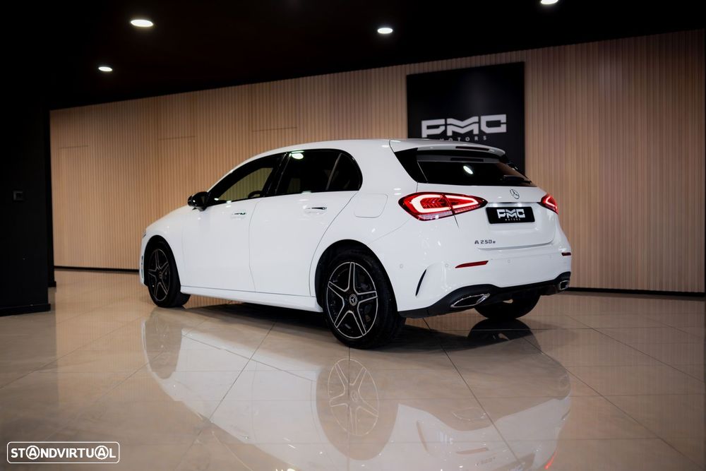 Mercedes-Benz A 250 e 8G-DCT AMG Line - 3