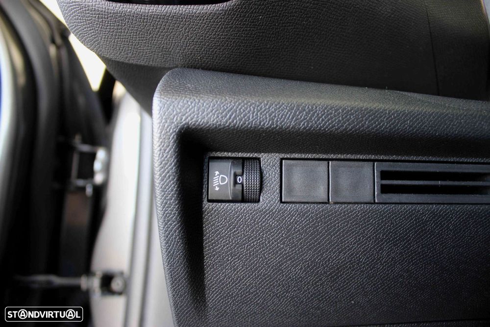 Citroën C4 1.2 PureTech Plus - 13