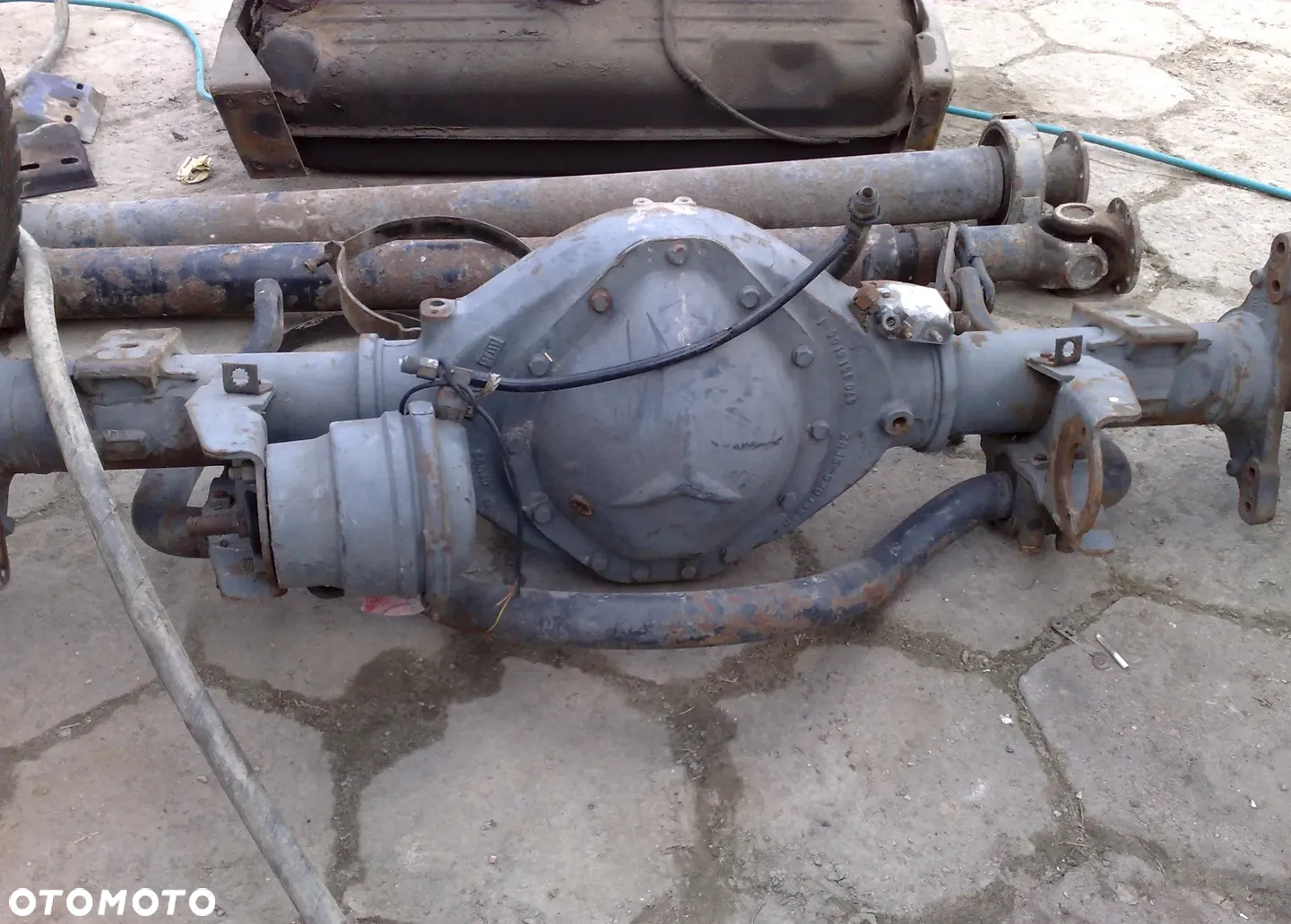 WAŁ NAPĘDOWY MERCEDES 709 809 814 914 132CM - 2