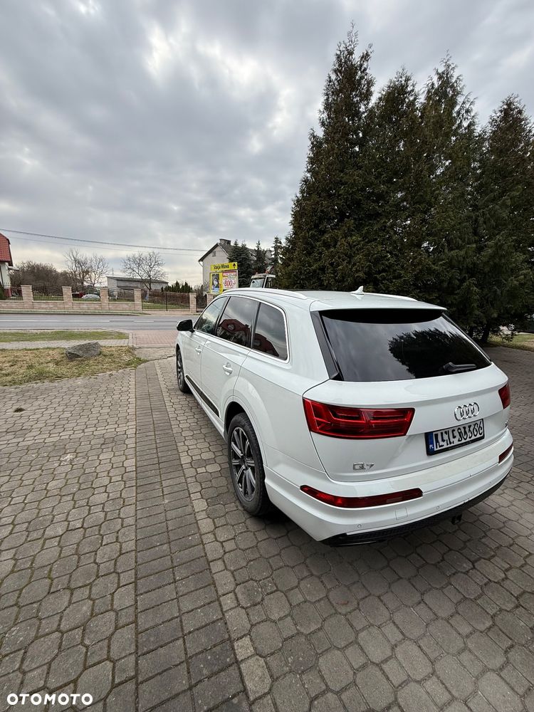 Audi Q7 - 7