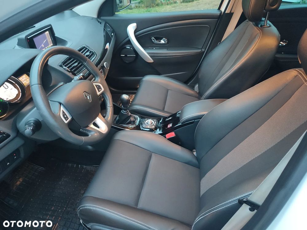 Renault Megane ver-1-6-dci-bose - 16