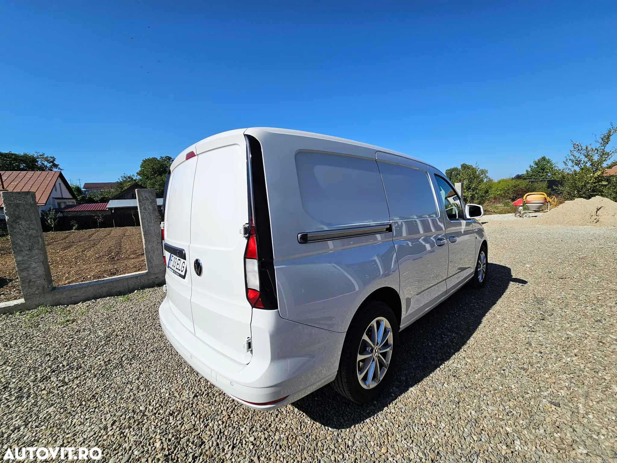 Volkswagen Caddy Maxi 2.0 TDI 90 kW DSG - 6