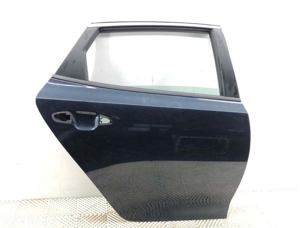 DRZWI PRAWY TYŁ B4U  KIA OPTIMA (JF) 2015 - 2022 1.7 CRDi 104 kW [141 KM] olej napędowy 2015 - - 1