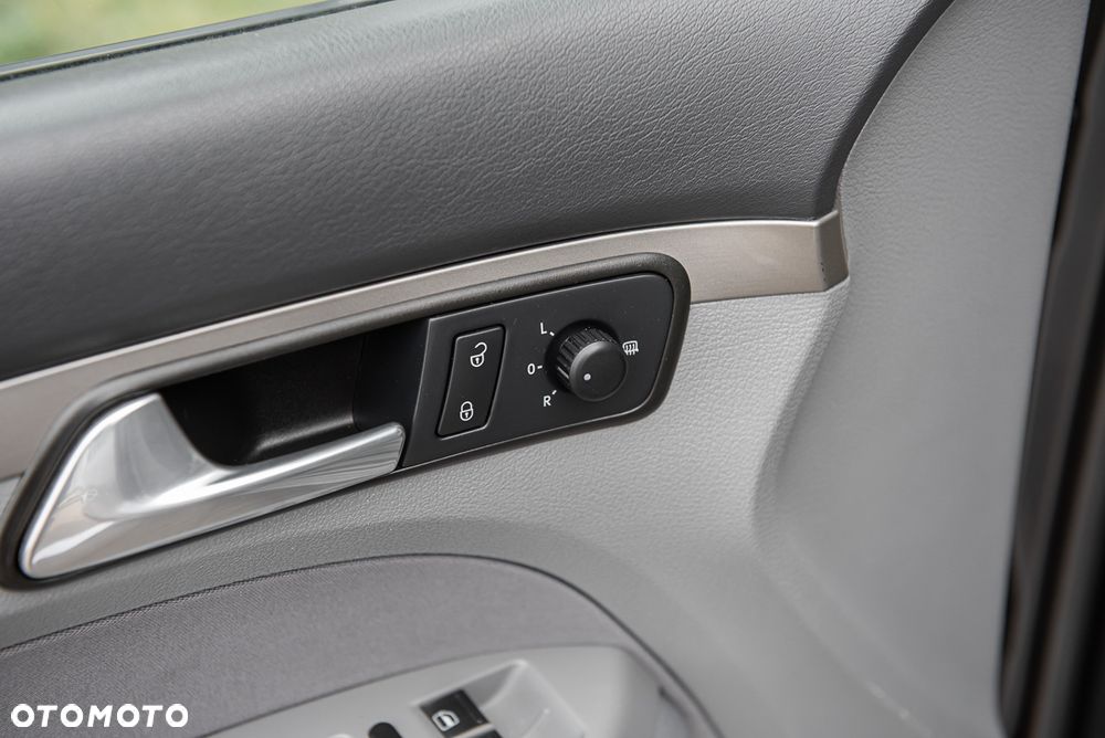 Volkswagen Touran - 16