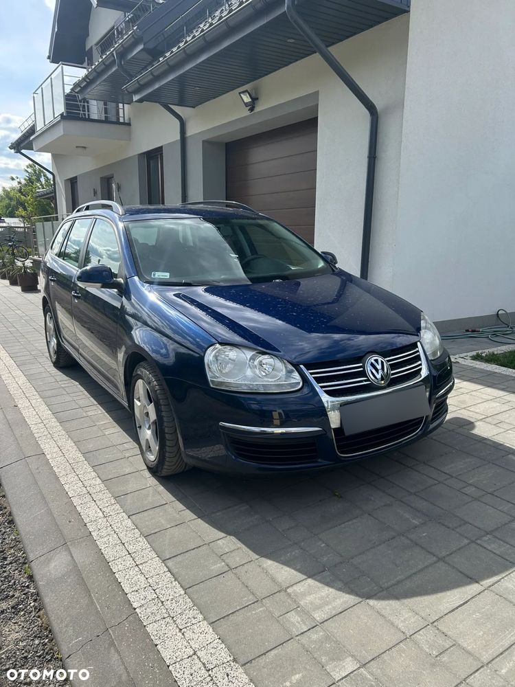 Volkswagen Golf - 8