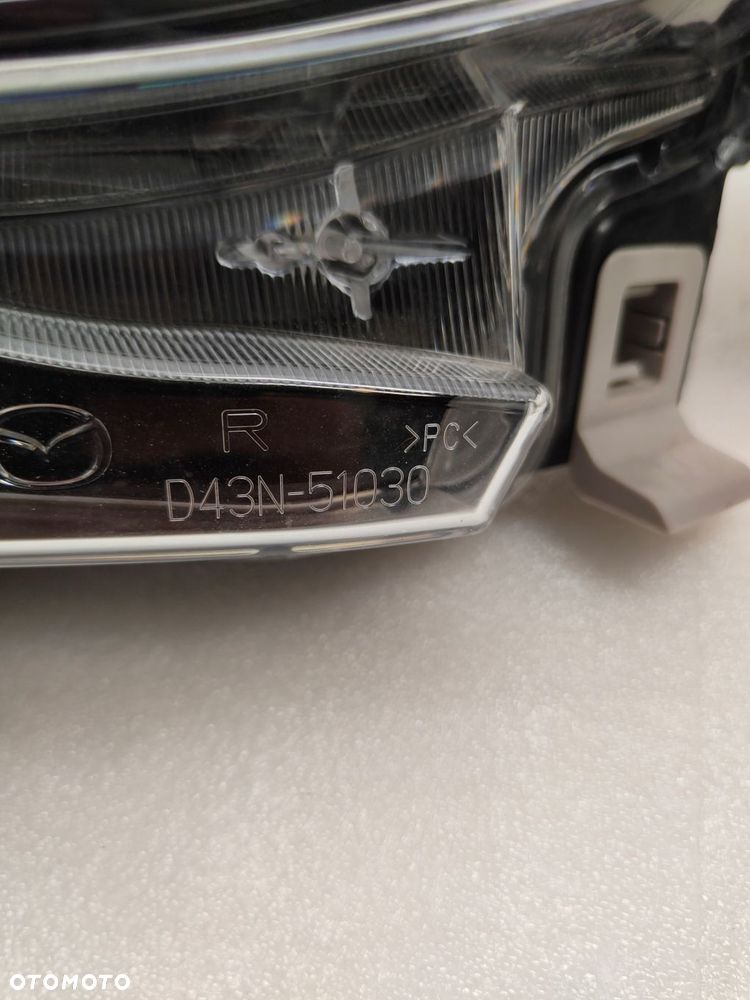 mazda 2 dj full led komplet lamp przód d43n51030, d43n51040 - 9