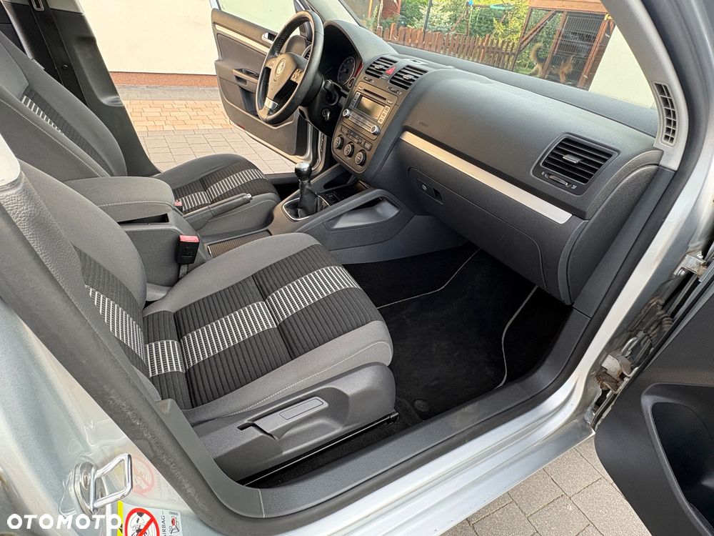 Volkswagen Golf 1.6 United - 19