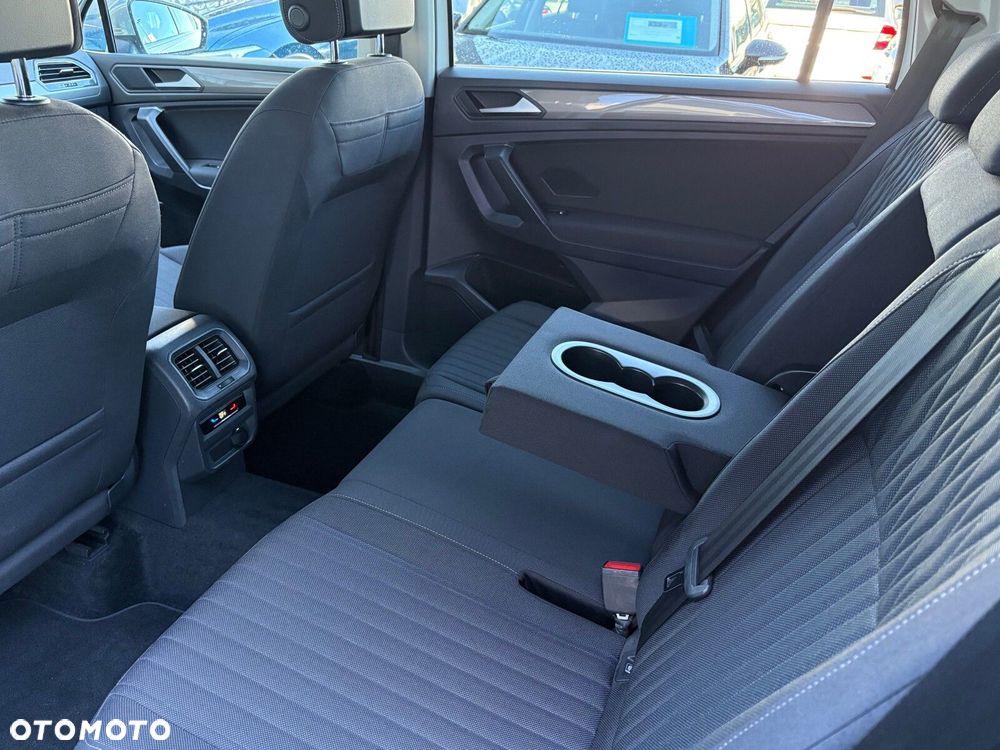 Volkswagen Tiguan Allspace - 16